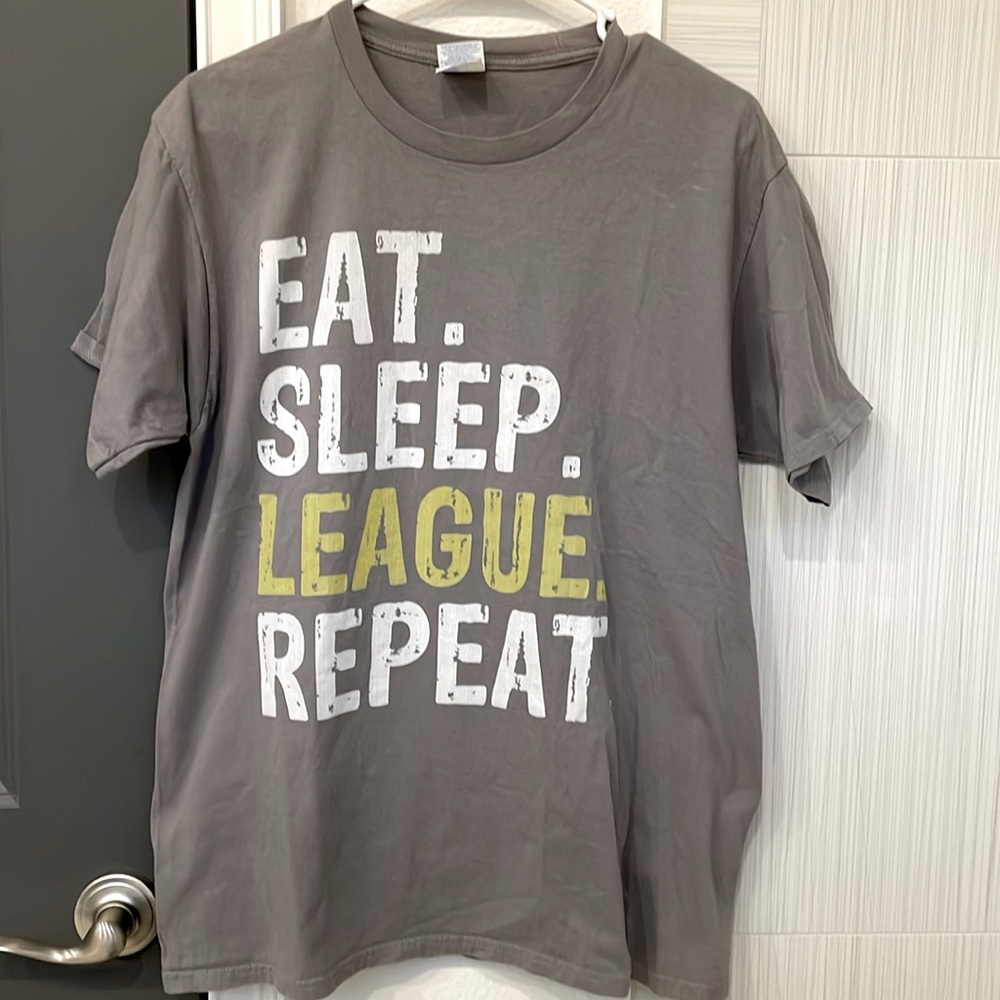 EUC Eat Sleep League Repeat, Size M